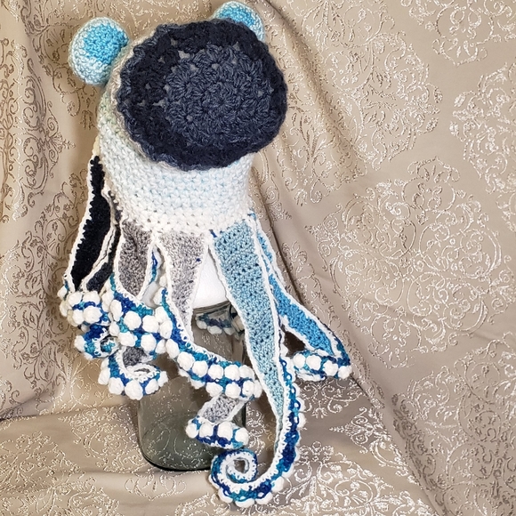 Amazing handmade Kraken Hat - Picture 5 of 9